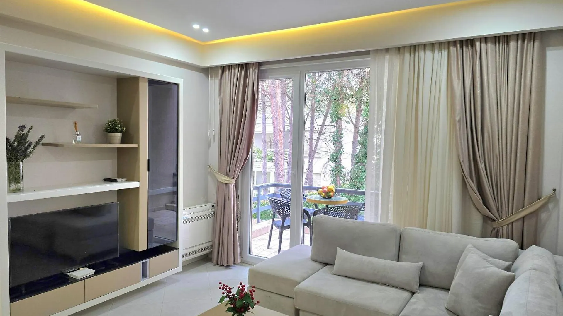 アパート Lura 3 Holiday Homes 178 Plazhi San Pietro アルバニア